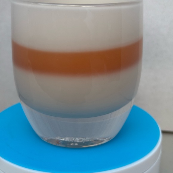 Glassy Baby Cream and Brown Glass Vase - Picture 3 of 7